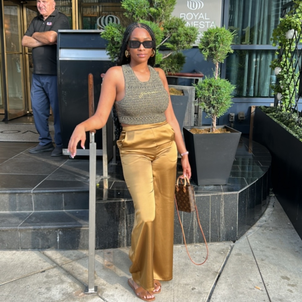 Meet your Posher, Shari